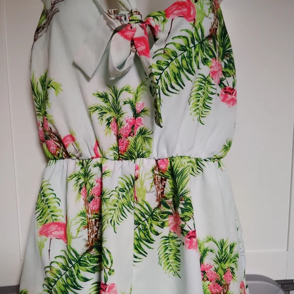 Everly Tropical Print Romper Sz-L - Picture 3 of 4